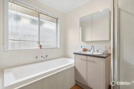 Property photo of 38 Banksia Crescent Tyabb VIC 3913