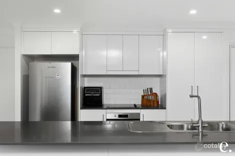 Property photo of 43 Varsity Norman Gardens QLD 4701