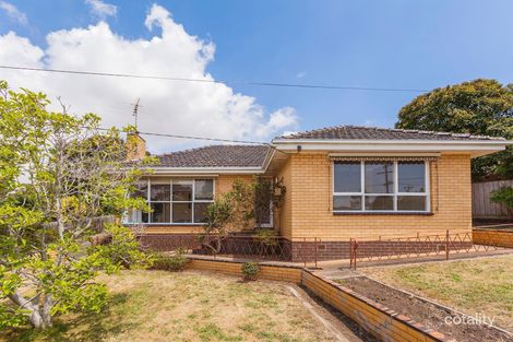 18 Montpellier Dr, Highton, VIC 3216