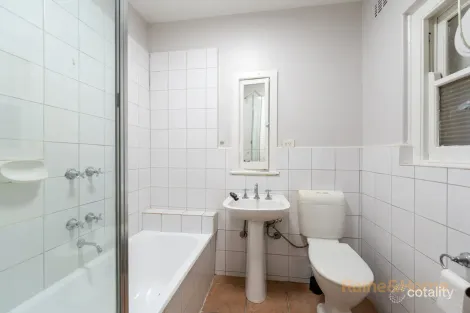Property photo of 3/75 Queens Road Melbourne VIC 3004