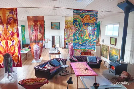 Property photo of 3255 Great Ocean Road Nirranda VIC 3268