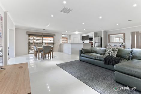 Property photo of 5 Amethyst Close Skye VIC 3977