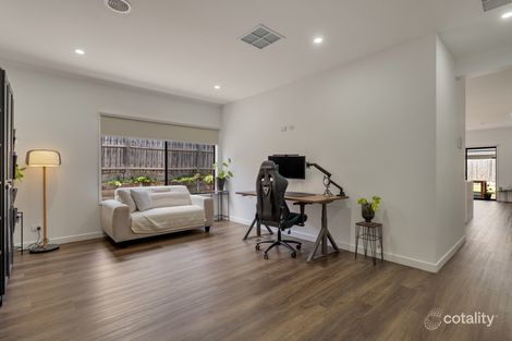 Property photo of 14 Cropton Rise Craigieburn VIC 3064