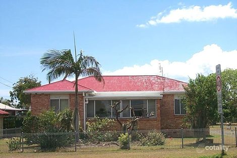 4 Edward St, Urangan, QLD 4655