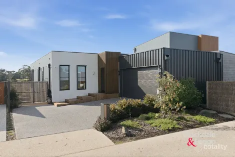 Property photo of 75 Karkalla Drive Inverloch VIC 3996