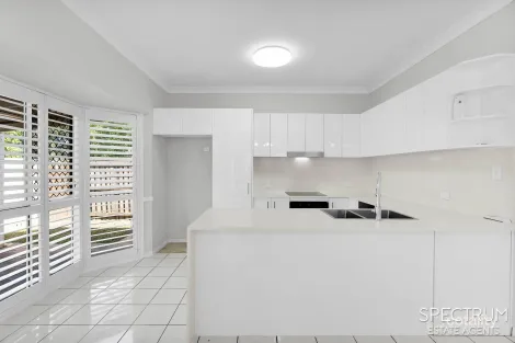 Property photo of 10 Belvedere Close Forest Lake QLD 4078