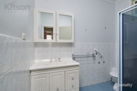 Property photo of 7 Gowrie Parade Mount Austin NSW 2650