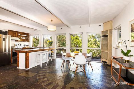 Property photo of 90 Warringah Crescent Eltham North VIC 3095