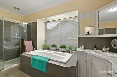 Property photo of 382 Dorset Road Croydon VIC 3136
