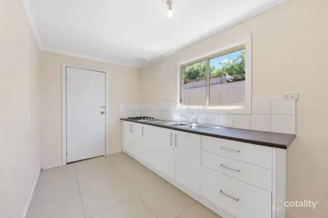 Property photo of 39 Erica Avenue St Albans VIC 3021