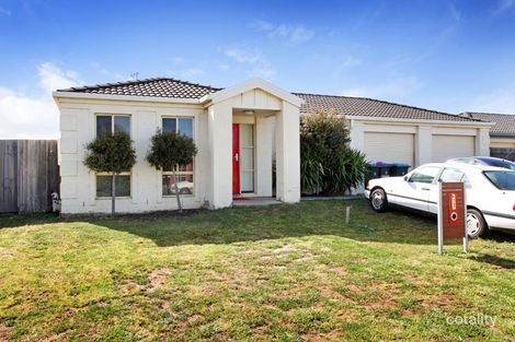 Property photo of 16 Nunn Avenue Truganina VIC 3029