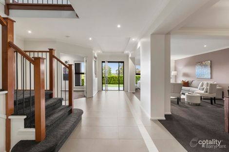 Property photo of 31 Tanbridge Way Warranwood VIC 3134