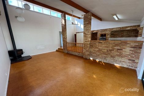 Property photo of 4 Cook Place Australind WA 6233