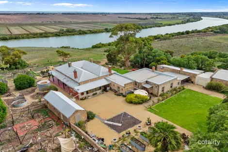 Property photo of 226 Avoca Dell Drive Burdett SA 5253