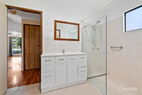 Property photo of 10 Robinson Street Taranganba QLD 4703