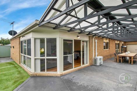 Property photo of 9 Houndsforth Street Cranbourne East VIC 3977