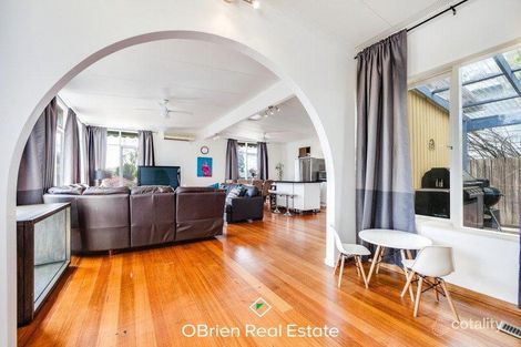 Property photo of 46 Summit Road Frankston VIC 3199