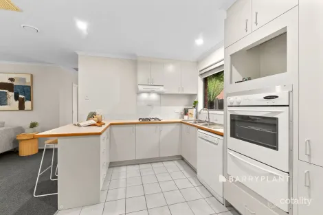 Property photo of 40 Clarinda Drive Narre Warren VIC 3805