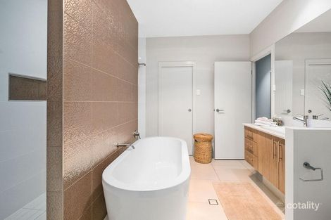 Property photo of 54 Main Road Wellington Point QLD 4160