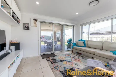 Property photo of 25 Ivy Court Dubbo NSW 2830