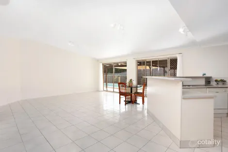 Property photo of 5 Conadilly Court Carrara QLD 4211