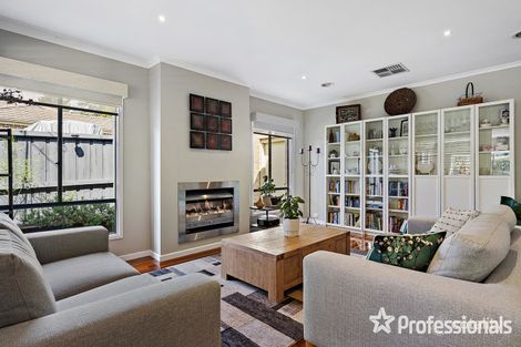 Property photo of 209 Cambridge Road Mooroolbark VIC 3138