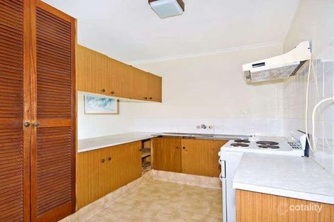 Property photo of 4/20 Genoa Street Surfers Paradise QLD 4217