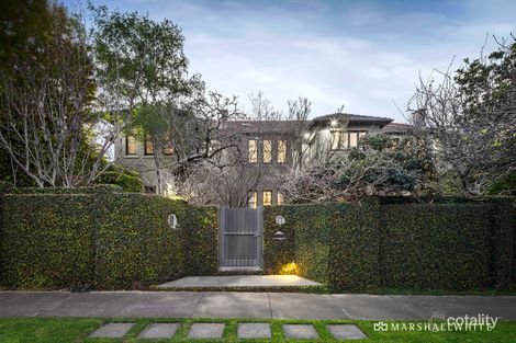 Property photo of 17 Balmerino Avenue Toorak VIC 3142