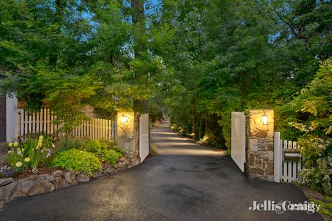 Property photo of 142 Cardigan Road Mooroolbark VIC 3138