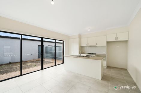 Property photo of 112 Henry Street Pakenham VIC 3810