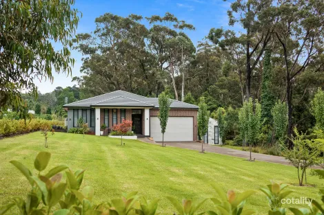 27 Robinson St, Mittagong, NSW 2575