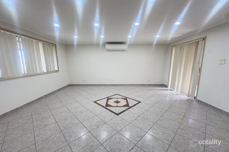 Property photo of 4 Opal Place Bossley Park NSW 2176