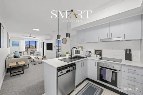 17/136 Marine Pde, Southport, QLD 4215