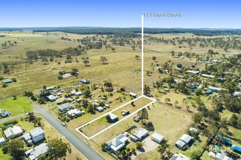 11 Peters St, Goombungee, QLD 4354