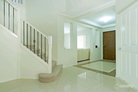 Property photo of 25 The Close Helensvale QLD 4212