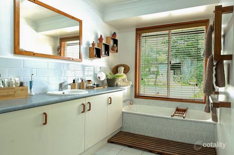 Property photo of 1 Fifteen Mile Road Murphys Creek QLD 4352