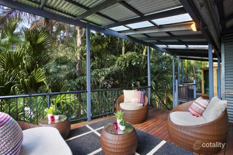 11 Odessa St, Holland Park West, QLD 4121