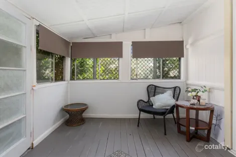 Property photo of 26 Blackstone Road Newtown QLD 4305