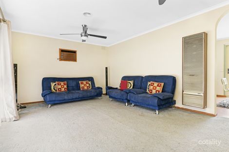 Property photo of 10 Phillip Court Cranbourne North VIC 3977