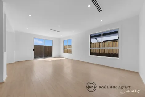 Property photo of 14 Castello Drive Deanside VIC 3336