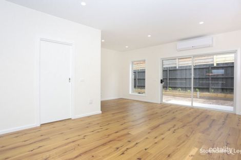 Property photo of 2/8 Fidge Court Jacana VIC 3047