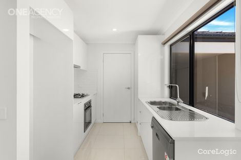 Property photo of 6 Milliri Way Rockbank VIC 3335