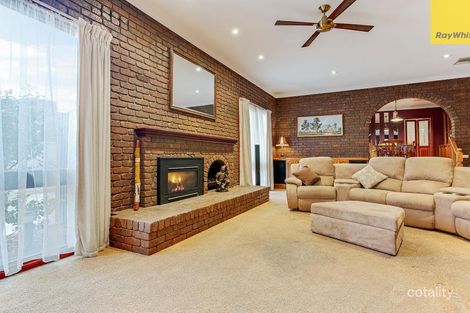 Property photo of 13 Dunraven Court Sydenham VIC 3037
