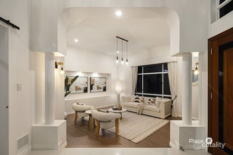 Property photo of 30 Beaulieu Crescent Carindale QLD 4152