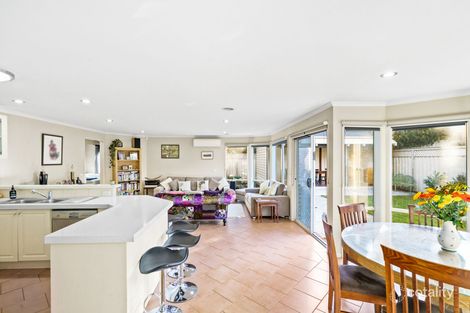 Property photo of 5 River Run Drive Werribee VIC 3030