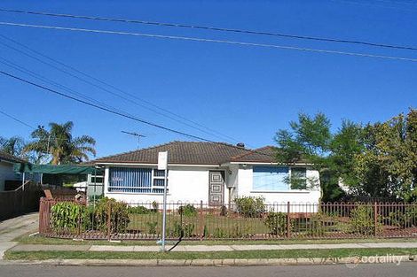 52 Kalora Ave, Fairfield West, NSW 2165