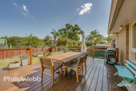 25 Park Hill Dr, Ringwood North, VIC 3134
