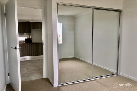 Property photo of 5 Langland Circuit Walloon QLD 4306