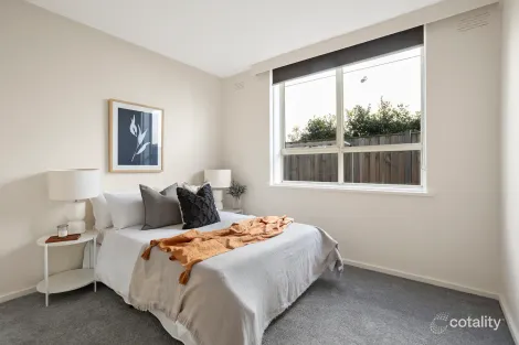 Property photo of 2/571 Glen Huntly Road Elsternwick VIC 3185
