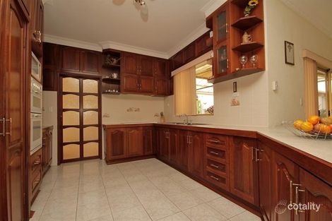 Property photo of 12 Elsfield Way Bassendean WA 6054